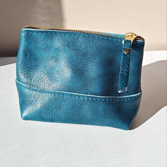 Portland Leather Small Chelsea Pouch - Picture 2 of 3